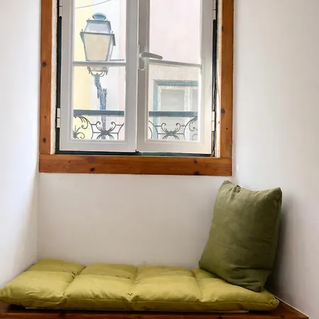 Spacious Quiet 536mbps Internet Apartment